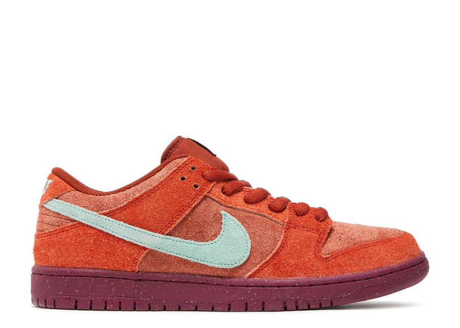 Nike SB Dunk Low Mystic Red Rosewood (WORN)