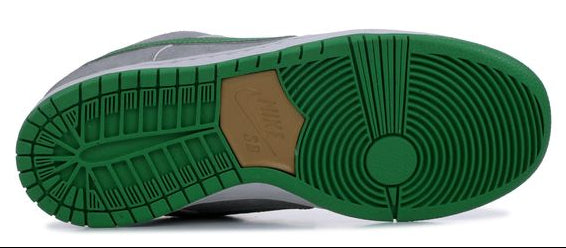 Nike SB Dunk Low Medusa