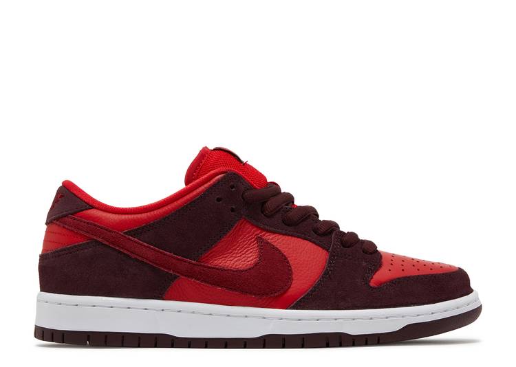 Nike SB Dunk Low Cherry (WORN)